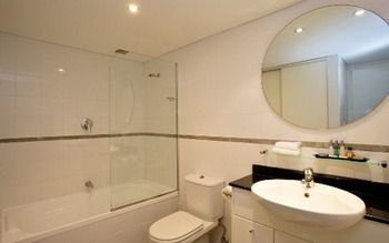 Adina Apartment Hotel Coogee - Surfers Gold Coast 1