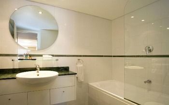 Adina Apartment Hotel Coogee - Surfers Gold Coast 3