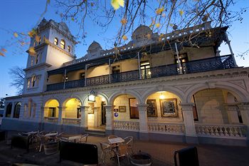 Yarra Valley Grand Hotel - Surfers Gold Coast 0