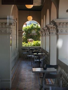 Yarra Valley Grand Hotel - Surfers Gold Coast 39