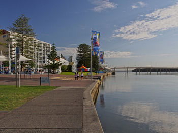 Oaks Waterfront Resort - The Entrance - Surfers Gold Coast 10