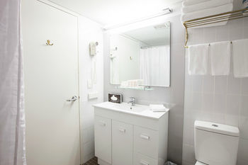 Metro Hotel Marlow Sydney Central - Surfers Gold Coast 5