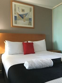 Waldorf The Entrance Serviced Apartments - Surfers Gold Coast 21