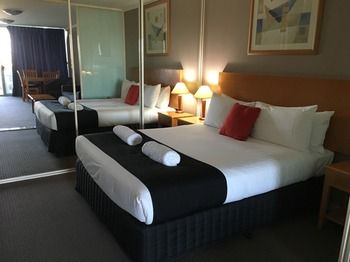 Waldorf The Entrance Serviced Apartments - Surfers Gold Coast 31