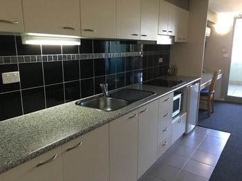 Waldorf The Entrance Serviced Apartments - Surfers Gold Coast 44