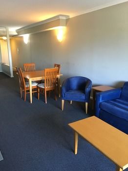 Waldorf The Entrance Serviced Apartments - Surfers Gold Coast 54