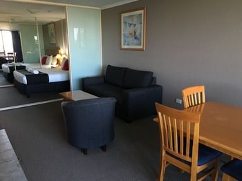 Waldorf The Entrance Serviced Apartments - Surfers Gold Coast 56