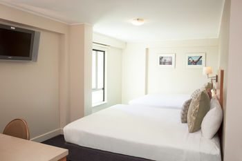 Ibis Sydney World Square - Surfers Gold Coast 6