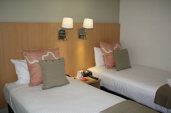 Ibis Sydney World Square - Surfers Gold Coast 19