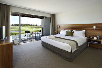 Pullman Magenta Shores Resort - Surfers Gold Coast 13
