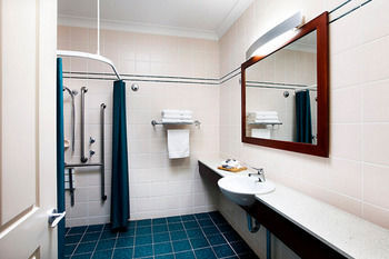 Harrigan's Irish Pub & Accommodation - Surfers Gold Coast 5
