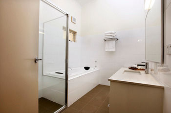 Harrigan's Irish Pub & Accommodation - Surfers Gold Coast 10