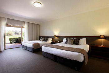 Harrigan's Irish Pub & Accommodation - Surfers Gold Coast 25