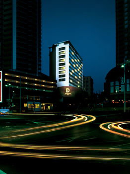 Larmont Sydney By Lancemore - Surfers Gold Coast 21