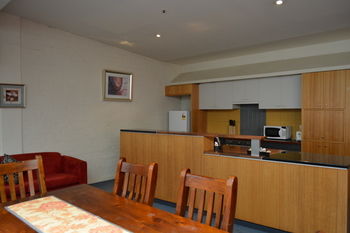 YTI Garden Hotel - Surfers Gold Coast 25