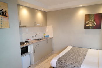 Parkville Place - Surfers Gold Coast 2