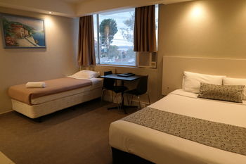 Parkville Place - Surfers Gold Coast 3