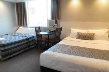 Parkville Place - Surfers Gold Coast 15