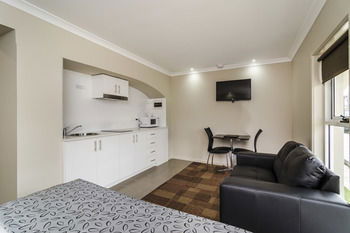 Parkville Place - Surfers Gold Coast 19