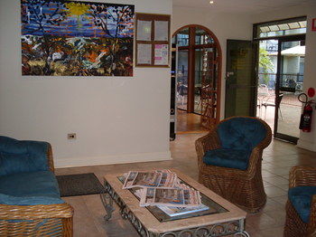 El Lago Waters Motel - Surfers Gold Coast 2