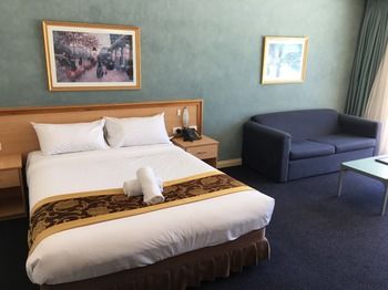 El Lago Waters Motel - Surfers Gold Coast 11