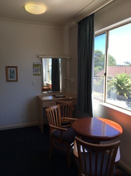 El Lago Waters Motel - Surfers Gold Coast 27
