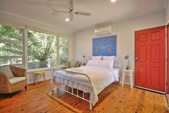 Dolphin Sands - Surfers Gold Coast 12