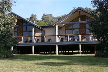 Yering Gorge Cottages By The Eastern Golf Club - Surfers Gold Coast 3