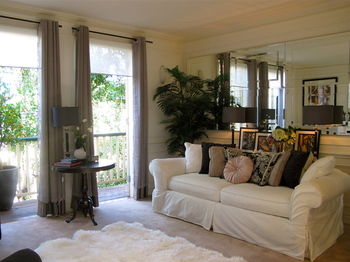 Andre's Mews Luxury Serviced Apartments - Surfers Gold Coast 5