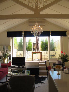 Andre's Mews Luxury Serviced Apartments - Surfers Gold Coast 20