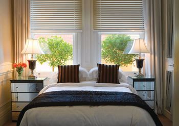 Andre's Mews Luxury Serviced Apartments - Surfers Gold Coast 37