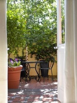 Andre's Mews Luxury Serviced Apartments - Surfers Gold Coast 53