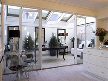 Andre's Mews Luxury Serviced Apartments - Surfers Gold Coast 58