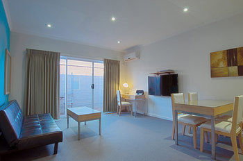 Buckingham International Serviced Apartments - Surfers Gold Coast 7