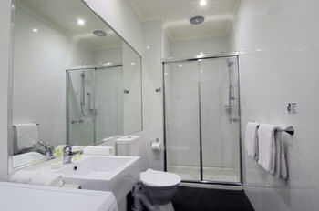 Buckingham International Serviced Apartments - Surfers Gold Coast 9