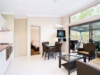 Gateway Lifestyle The Pines - Surfers Gold Coast 17