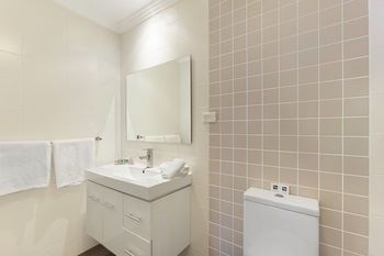 Checkers Resort & Conference Centre - Surfers Gold Coast 5