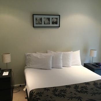 Eltham Gateway Hotel - Surfers Gold Coast 15