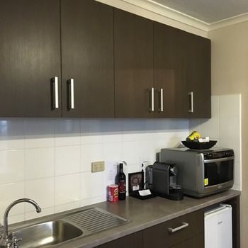 Eltham Gateway Hotel - Surfers Gold Coast 24