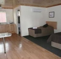 Black Gold Motel - Surfers Gold Coast