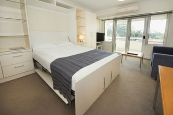 Waldorf Pennant Hills Apartment Hotel - Surfers Gold Coast 16