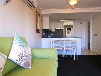 Waldorf Randwick Serviced Apartments - Surfers Gold Coast 2