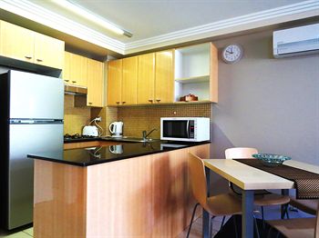 Waldorf Randwick Serviced Apartments - Surfers Gold Coast 6