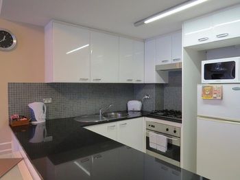 Waldorf Randwick Serviced Apartments - Surfers Gold Coast 8