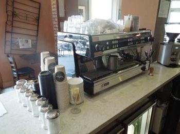 Naughtons Parkville Hotel - Surfers Gold Coast 22