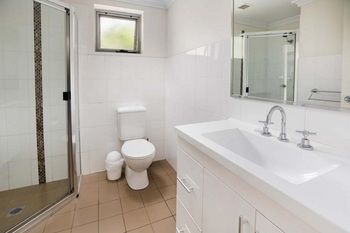 Bluegum Apartments - Surfers Gold Coast 5
