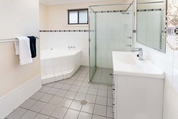 Bluegum Apartments - Surfers Gold Coast 15