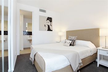 ALT Tower Serviced Apartments - Surfers Gold Coast 1