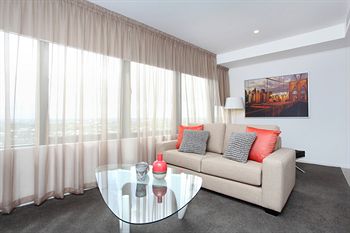 ALT Tower Serviced Apartments - Surfers Gold Coast 6