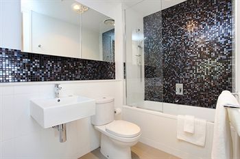 ALT Tower Serviced Apartments - Surfers Gold Coast 9